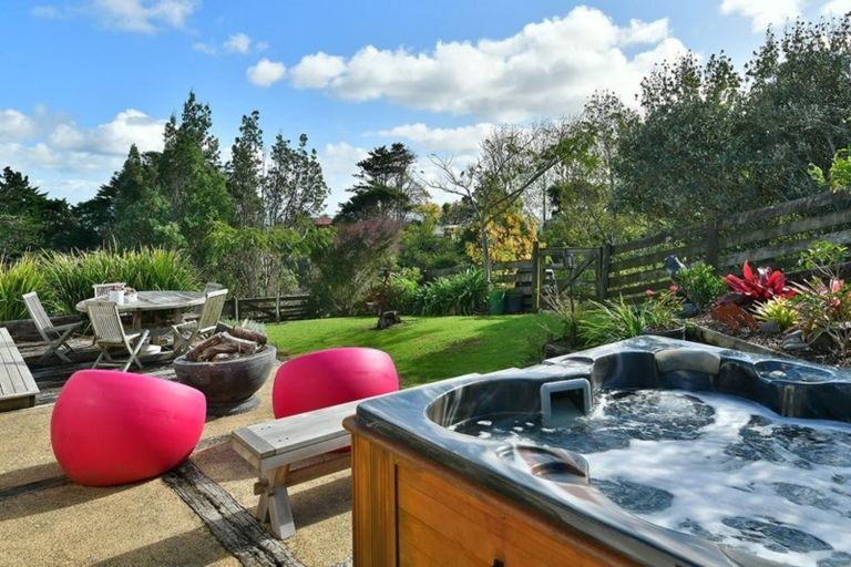 Photo of property in 75 Pipitiwai Drive, Helensville, Kaukapakapa, 0871