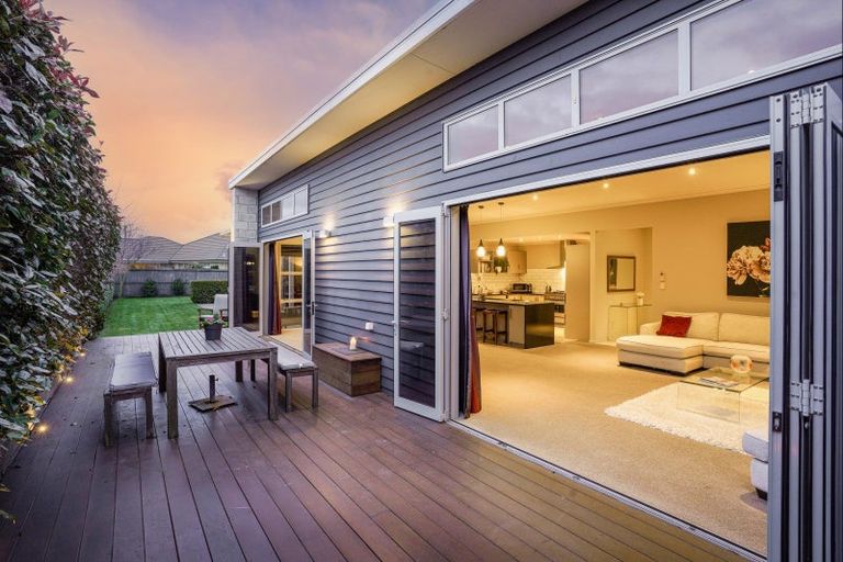 Photo of property in 50 Oakwood Drive, Rangiora, 7400