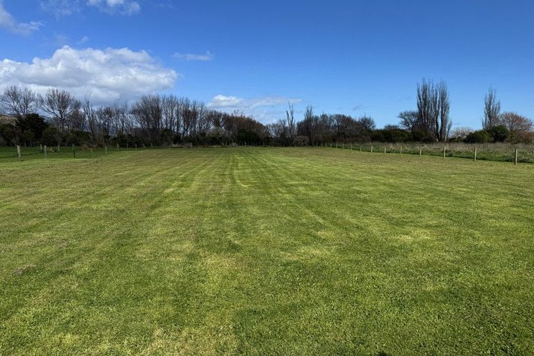 Photo of property in 29 Riverside Drive, Ohau, 5570