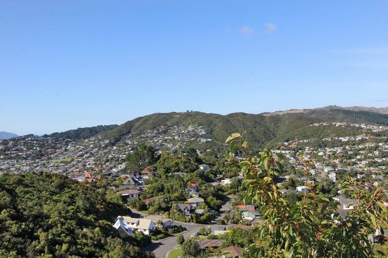 Photo of property in 24 Cathie Place, Karori, Wellington, 6012