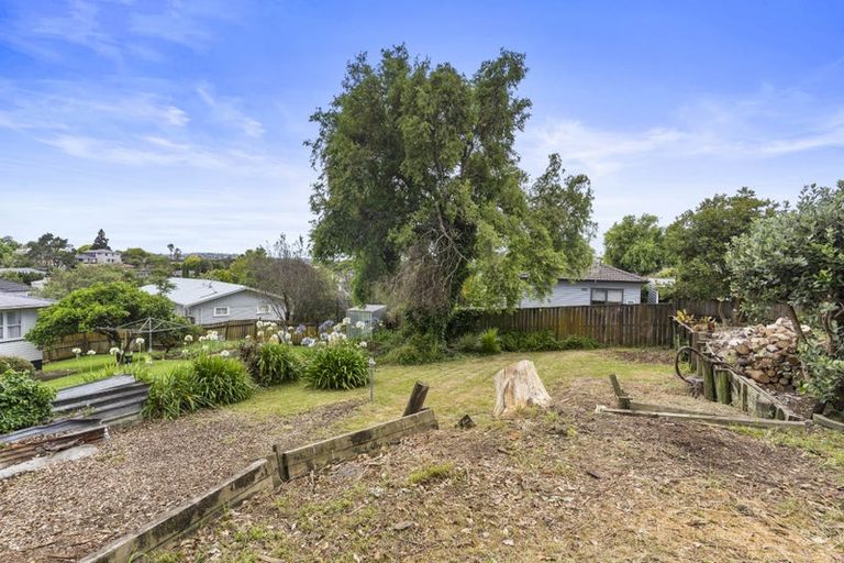 Photo of property in 29 Riverhills Avenue, Pakuranga Heights, Auckland, 2010