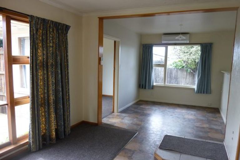 Photo of property in 42 Oriana Crescent, Hornby, Christchurch, 8042