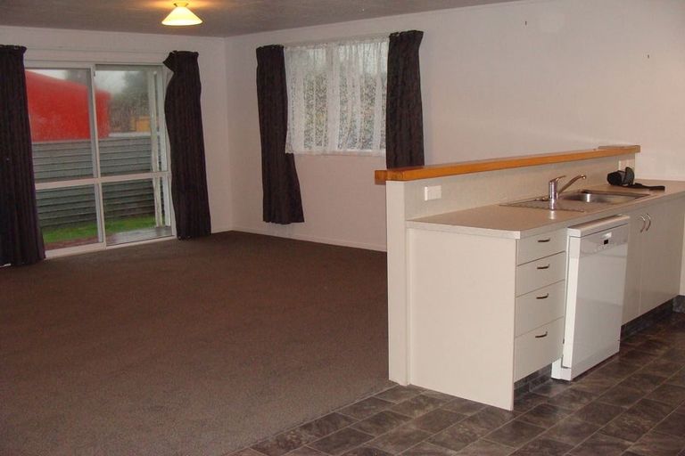 Photo of property in 7 Standish Street, Midhirst, Stratford, 4394