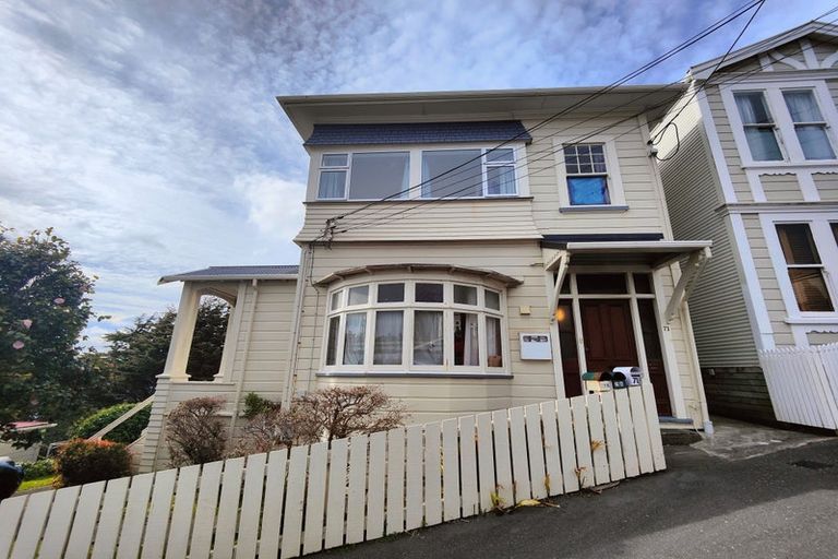 Photo of property in 71 Nairn Street, Mount Cook, Wellington, 6011