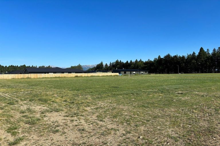 Photo of property in 23 Arrowsmith Drive, Clover Park, Auckland, 2019