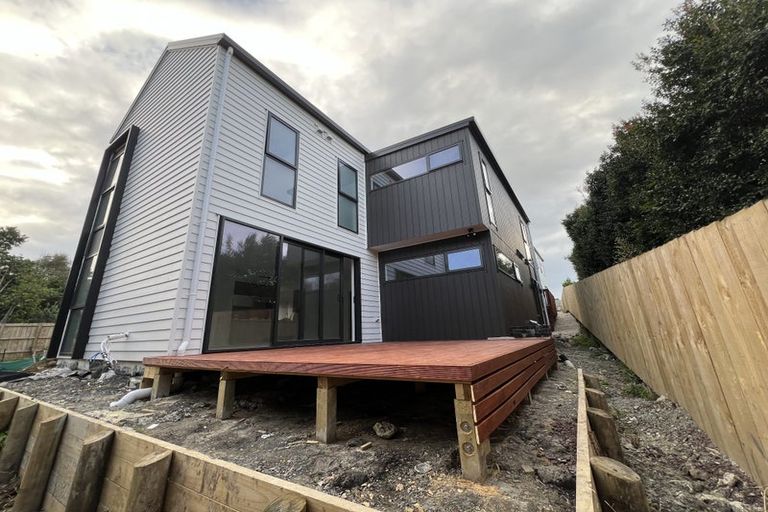 Photo of property in 35 Meadway, Sunnyhills, Auckland, 2010