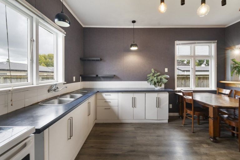 Photo of property in 65 Botanical Road, Takaro, Palmerston North, 4412