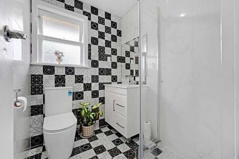 Photo of property in 5 Tui Crescent, Manurewa, Auckland, 2102
