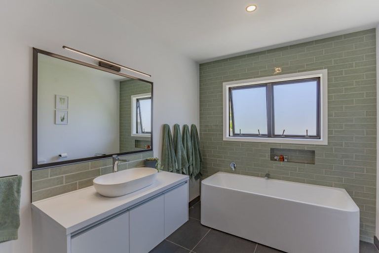 Photo of property in 18d Graingers Lane, Waipukurau, 4282