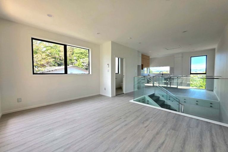 Photo of property in 4/128 Vodanovich Road, Te Atatu South, Auckland, 0610