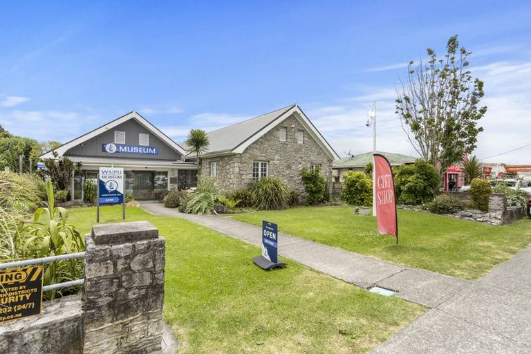 Photo of property in 38 Ferry Road, Waipu, 0510