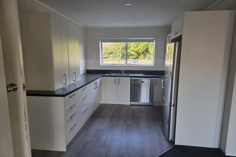 Photo of property in 3 Newall Avenue, Stoke, Nelson, 7011