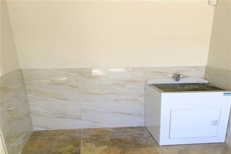 Photo of property in 1 Takahe Avenue, Takanini, 2112