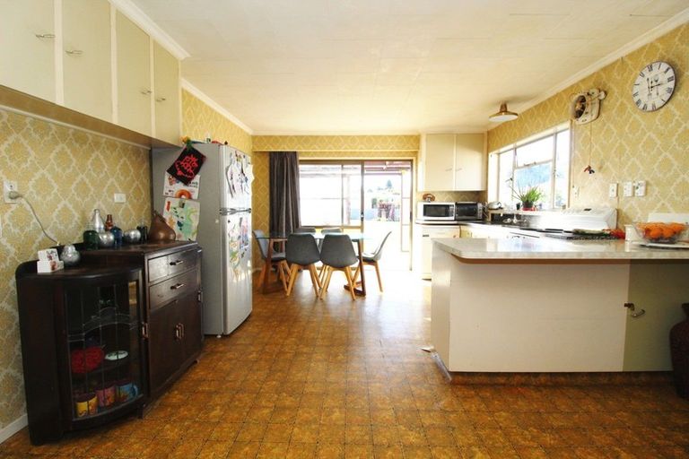 Photo of property in 1 Price Street, Waimate, 7924