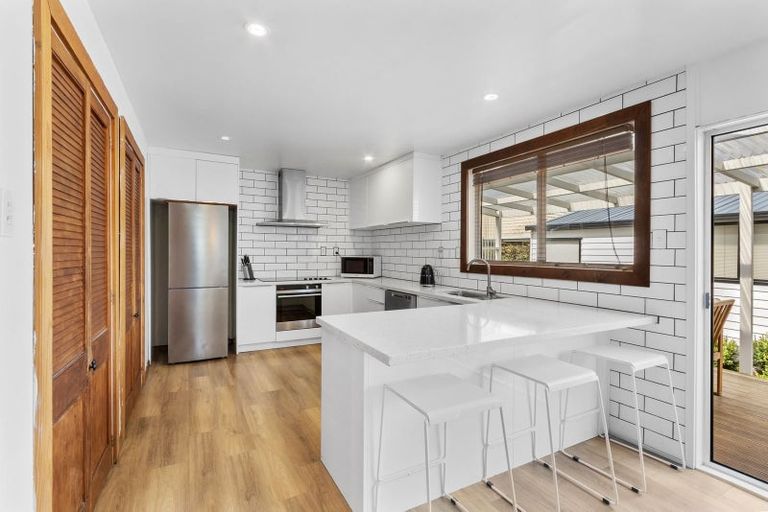 Photo of property in 22 Tower Street, Hornby, Christchurch, 8042