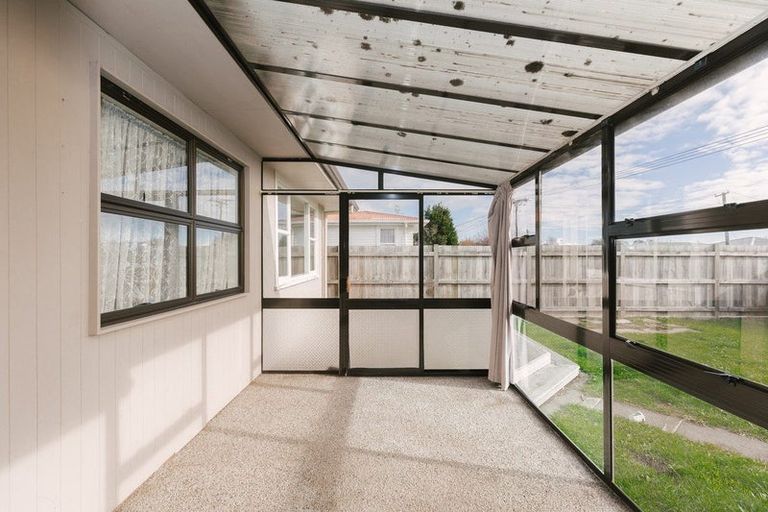 Photo of property in 19 Leeds Street, Milson, Palmerston North, 4414