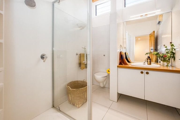 Photo of property in 13 Talavera Terrace, Kelburn, Wellington, 6012