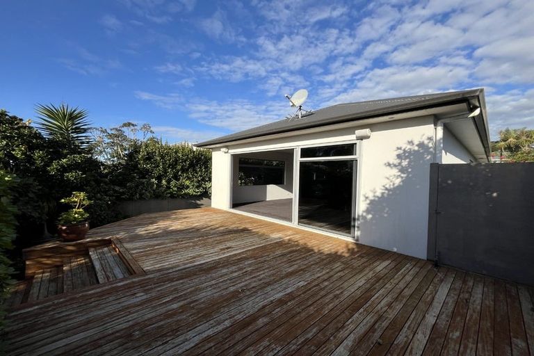 Photo of property in 292 Devon Street West, New Plymouth, 4310