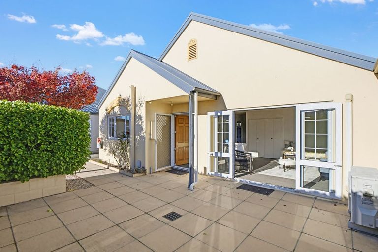 Photo of property in 4/55 Parade Court, Addington, Christchurch, 8024