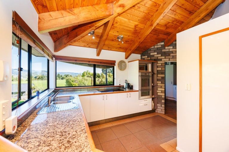 Photo of property in 232 Hendersons Line, Kelvin Grove, Palmerston North, 4470