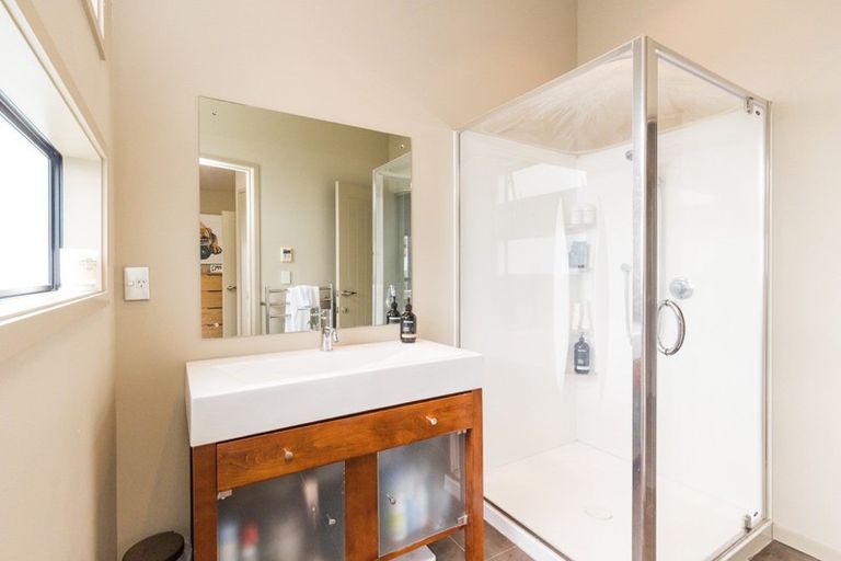 Photo of property in 143 Victoria Avenue, Hokowhitu, Palmerston North, 4410