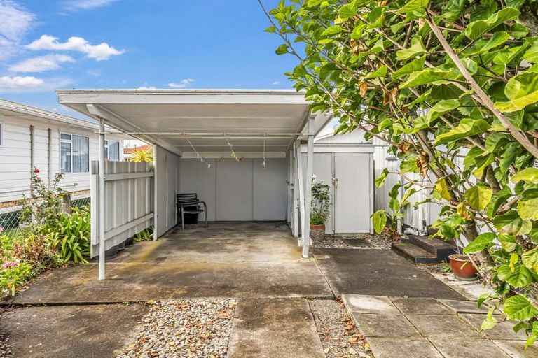 Photo of property in 1/117 Heads, Gonville, Wanganui, 4501