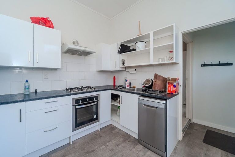 Photo of property in 24 Luxford Street, Berhampore, Wellington, 6023