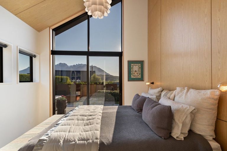 Photo of property in 39 Mcadam Drive, Jacks Point, Queenstown, 9371