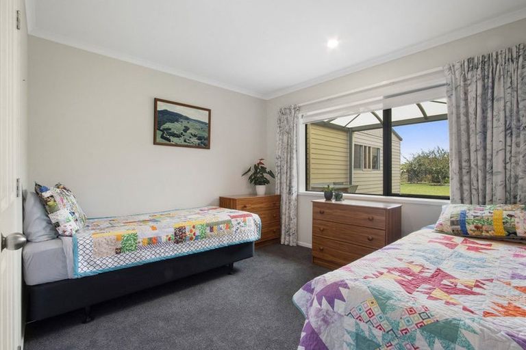 Photo of property in 2 Bransley Grove, Katikati, 3129