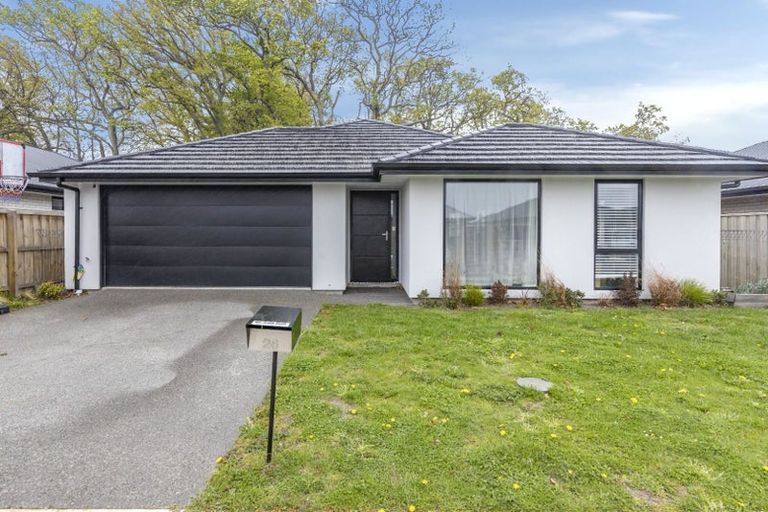 Photo of property in 25 Crossley Avenue, Woodend, 7610