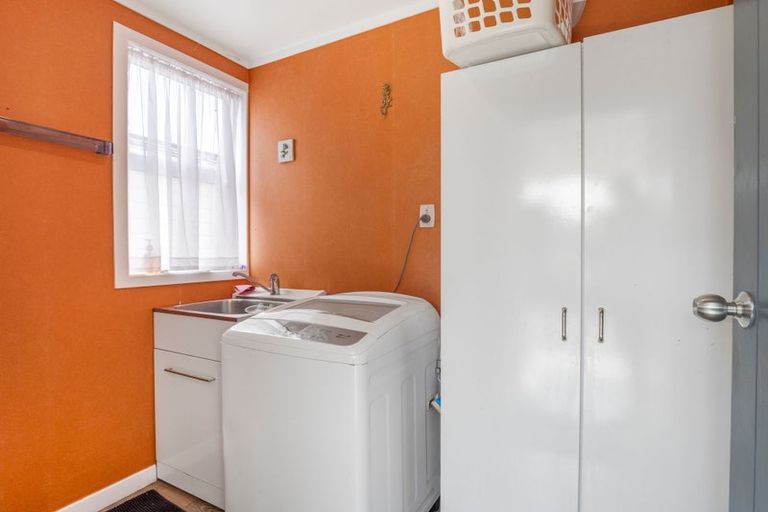 Photo of property in 102 Gonville Avenue, Gonville, Whanganui, 4501