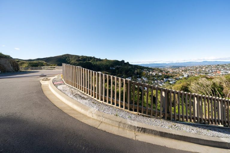 Photo of property in 29 Alanbrooke Place, Karori, Wellington, 6012