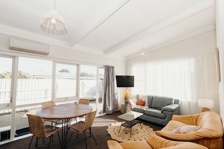 Photo of property in 2/204a Park Road South, Akina, Hastings, 4122