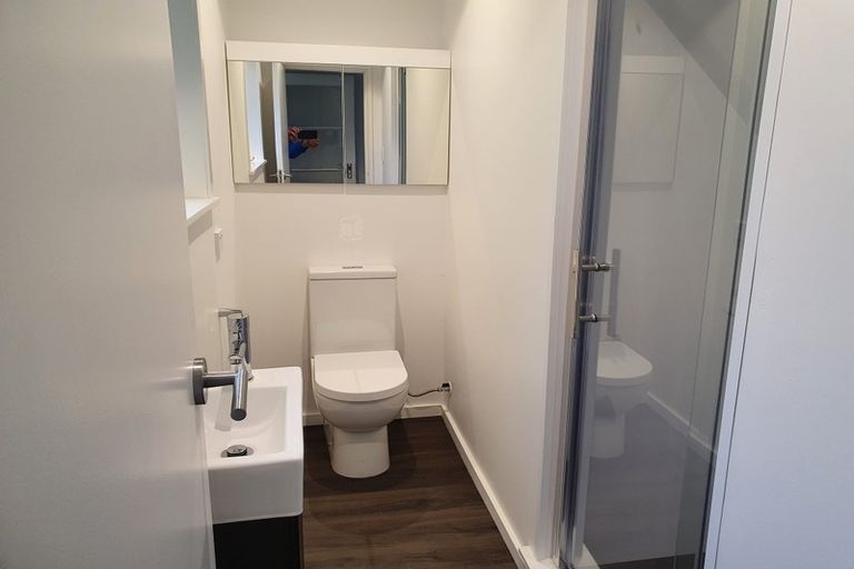 Photo of property in 1/46 Randwick Road, Northland, Wellington, 6012