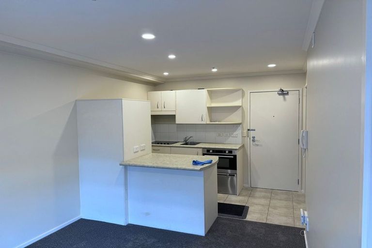 Photo of property in 5j/18 Ronwood Avenue, Manukau, Auckland, 2104