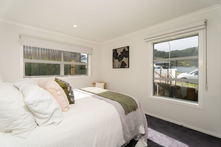 Photo of property in 103 Melksham Drive, Churton Park, Wellington, 6037