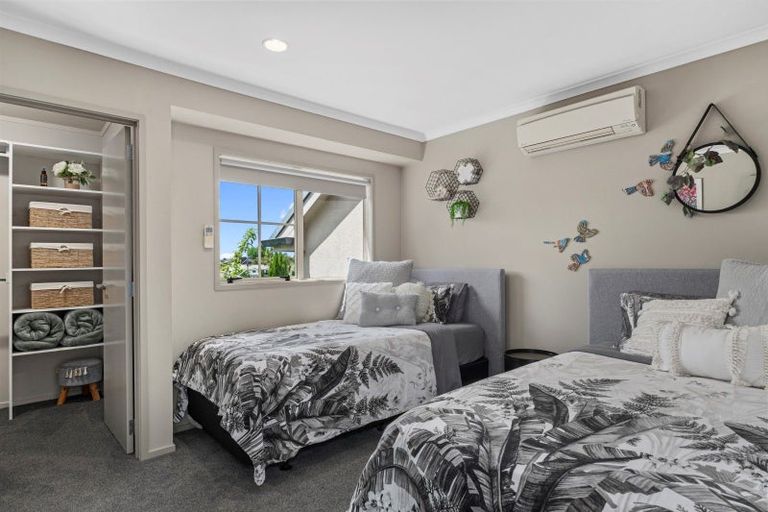 Photo of property in 14 Kenmure Place, Bethlehem, Tauranga, 3110