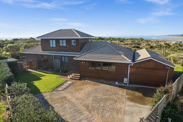 Photo of property in 263 Manly Street, Paraparaumu Beach, Paraparaumu, 5032