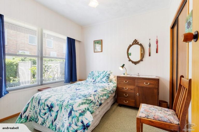 Photo of property in 2/22 Inverness Road, Browns Bay, Auckland, 0630