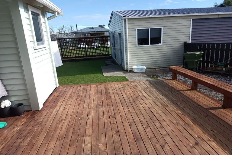 Photo of property in 102 Peel Street, Westport, 7825