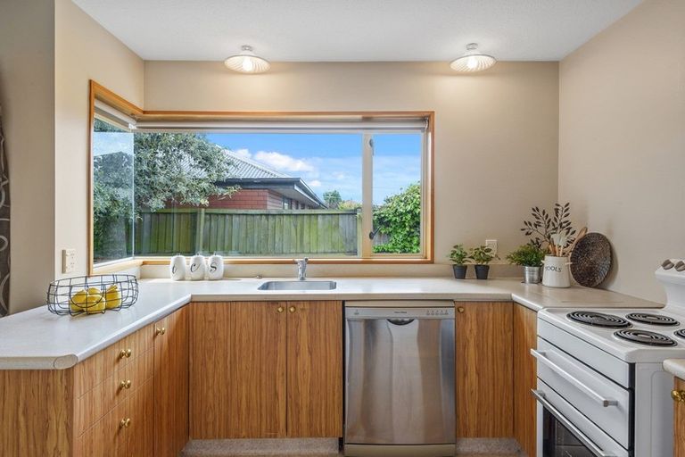 Photo of property in 104 Bassett Street, Burwood, Christchurch, 8083