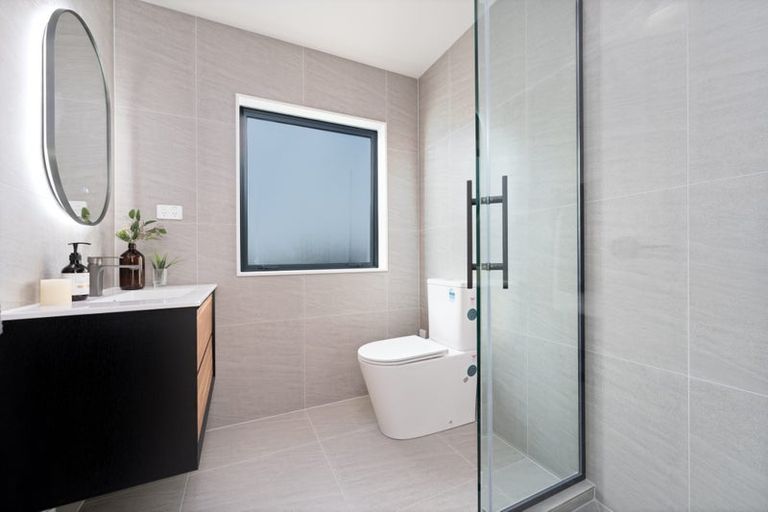 Photo of property in 62b Triangle Road, Massey, Auckland, 0614