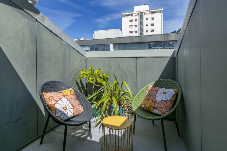 Photo of property in Metro Apartments, 18/220u Thorndon Quay, Pipitea, Wellington, 6011