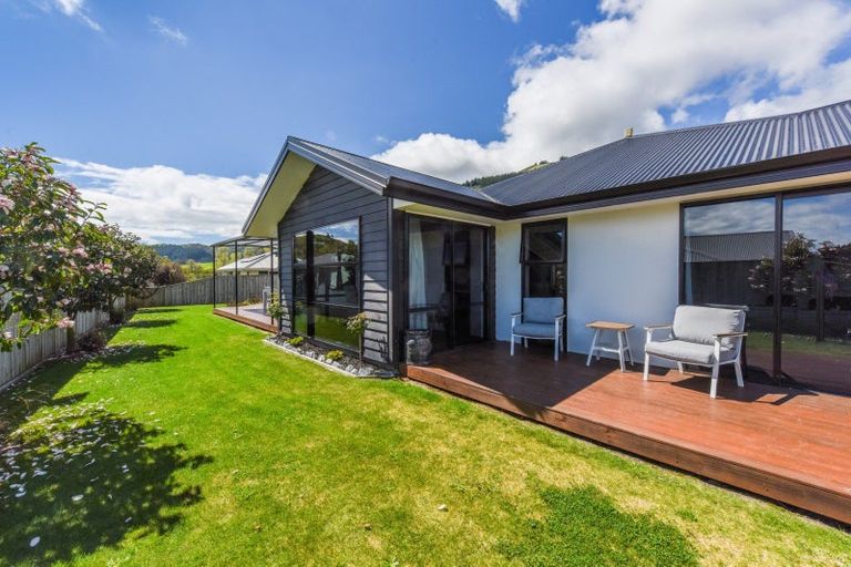 Photo of property in 70 Sanctuary Drive, Stoke, Nelson, 7011