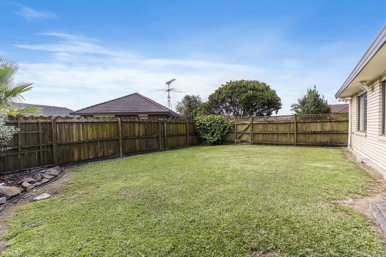 Photo of property in 5 Foxley Place, Burswood, Auckland, 2013
