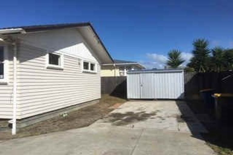 Photo of property in 73 Rathgar Road, Henderson, Auckland, 0610