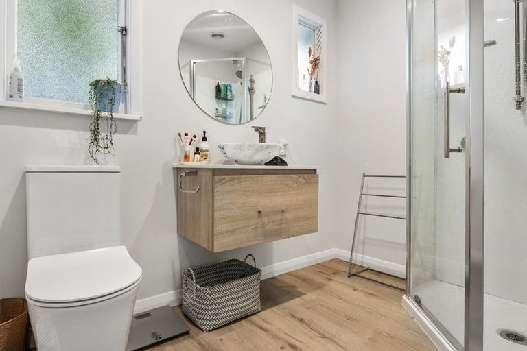 Photo of property in 8 Roslyn Avenue, Mairehau, Christchurch, 8052