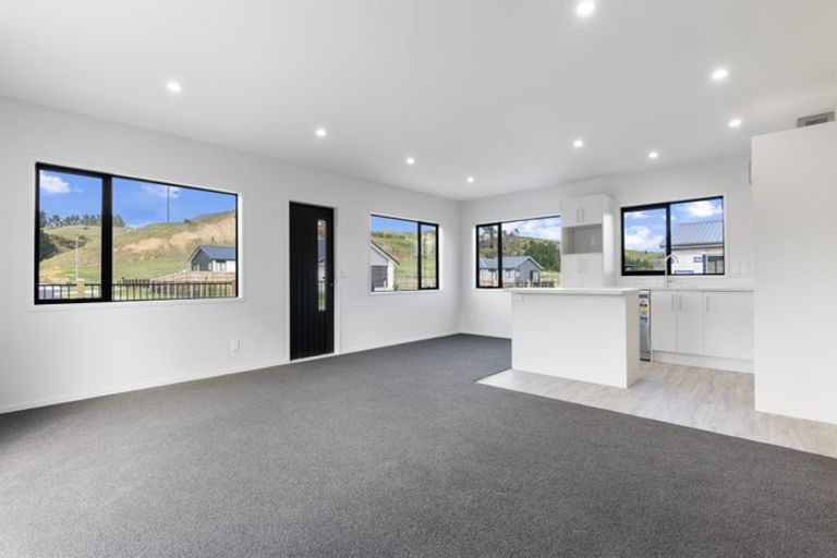 Photo of property in 14 Guy King Place, Huntly, 3700