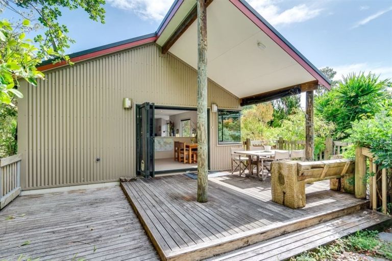 Photo of property in 6a Kokako Place, Taradale, Napier, 4112