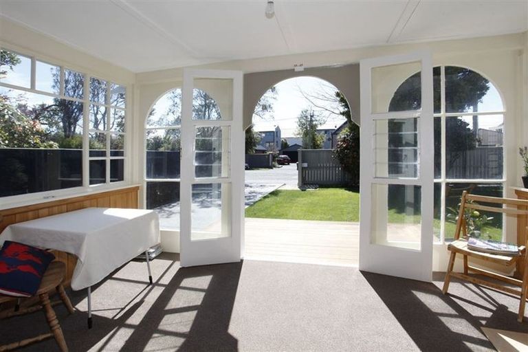 Photo of property in 8 Eversleigh Street, St Albans, Christchurch, 8014